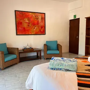 https://casa.quintano-roohotels.com